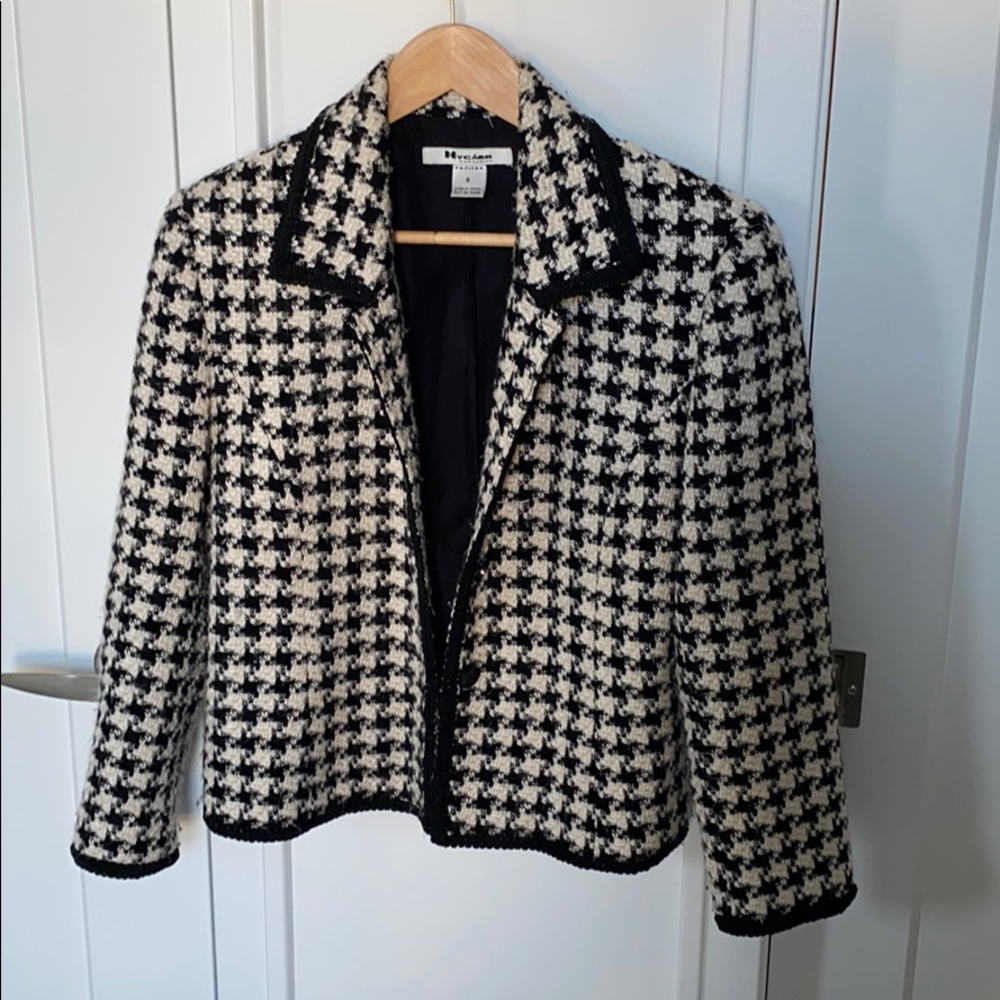 Nygård houndstooth blazer- Chanel Style